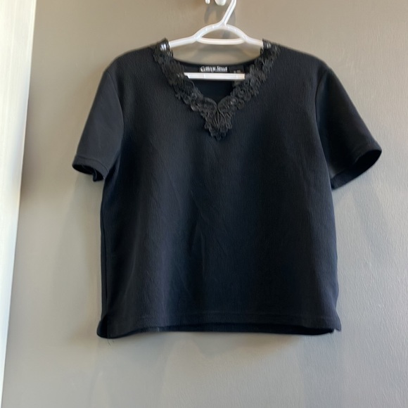 Cottage Street Women’s Short Sleeved Black Blouse Size XL - Picture 12 of 14